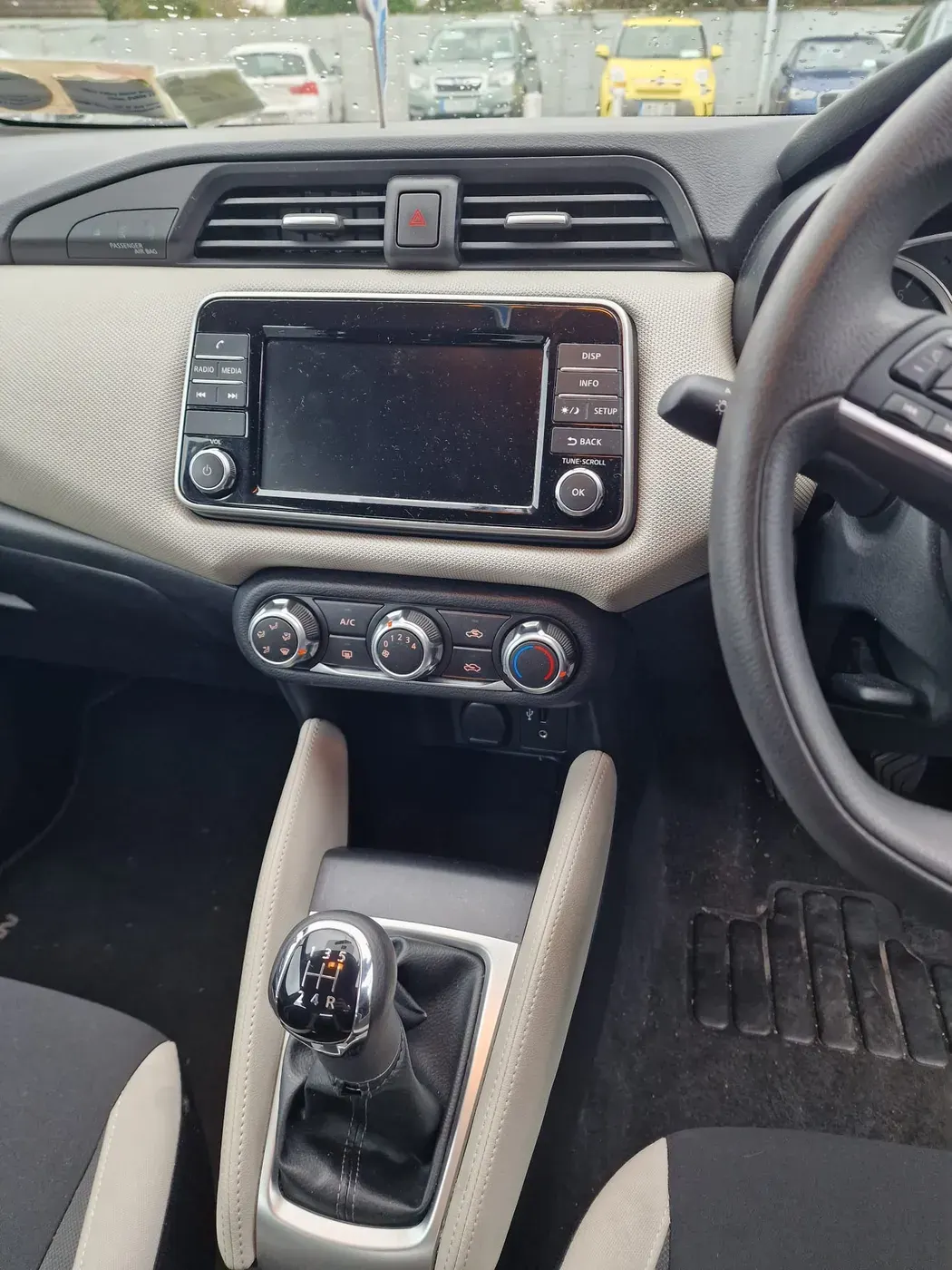Apple CarPlay & Android Auto — Nissan Micra — before, factory system
