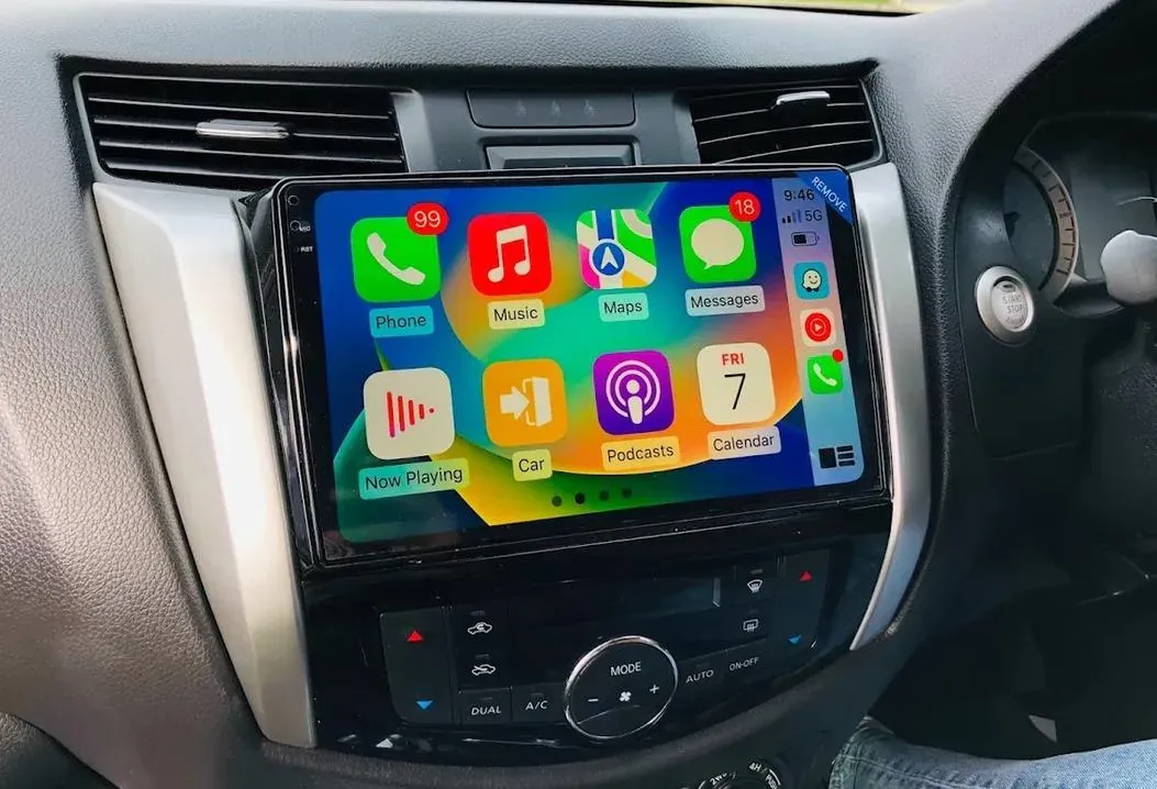 Apple CarPlay & Android Auto — Nissan Navara