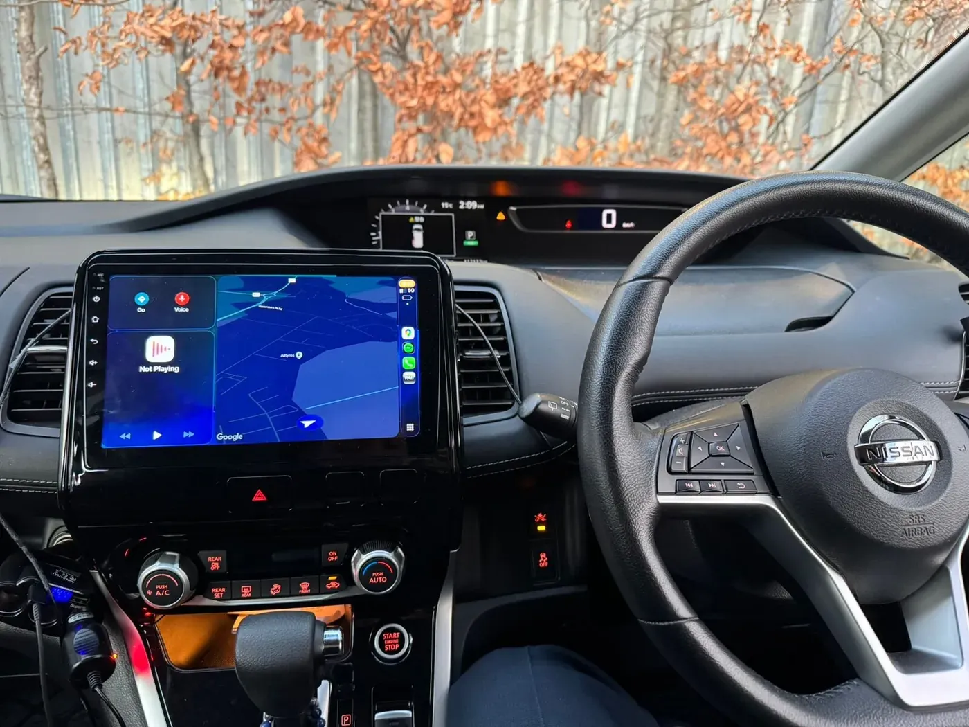 Apple CarPlay & Android Auto — Nissan Serena — photo 3