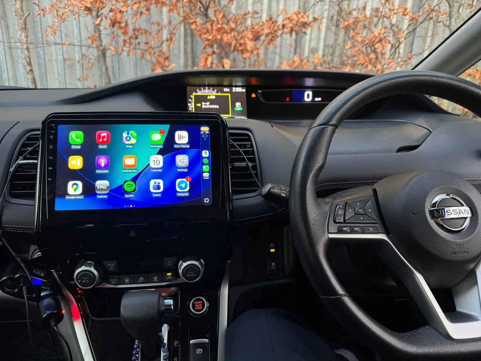 Apple CarPlay & Android Auto — Nissan Serena