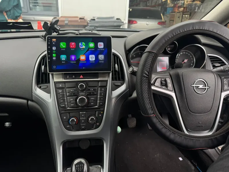 Apple CarPlay & Android Auto — Opel Astra J — photo 3