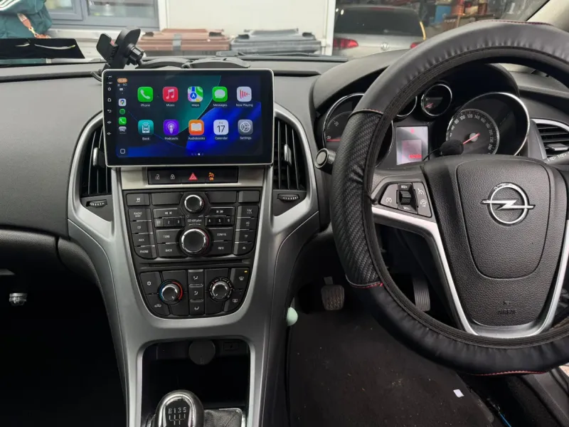 Apple CarPlay & Android Auto — Opel Astra J — photo 4