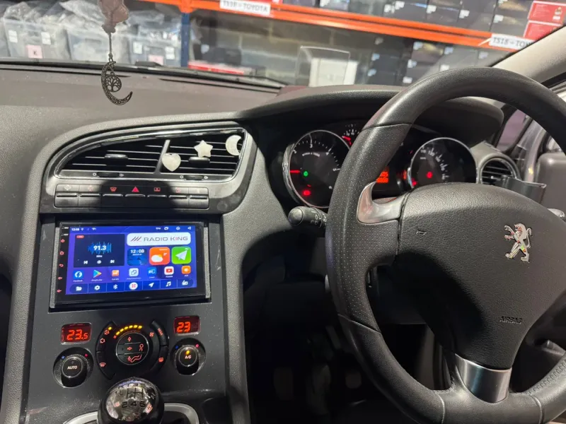 Apple CarPlay & Android Auto — Peugeot 5008 / 3008 (2016) — photo 1