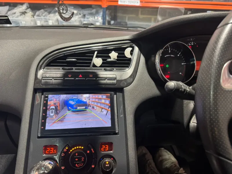 Apple CarPlay & Android Auto — Peugeot 5008 / 3008 (2016) — photo 2