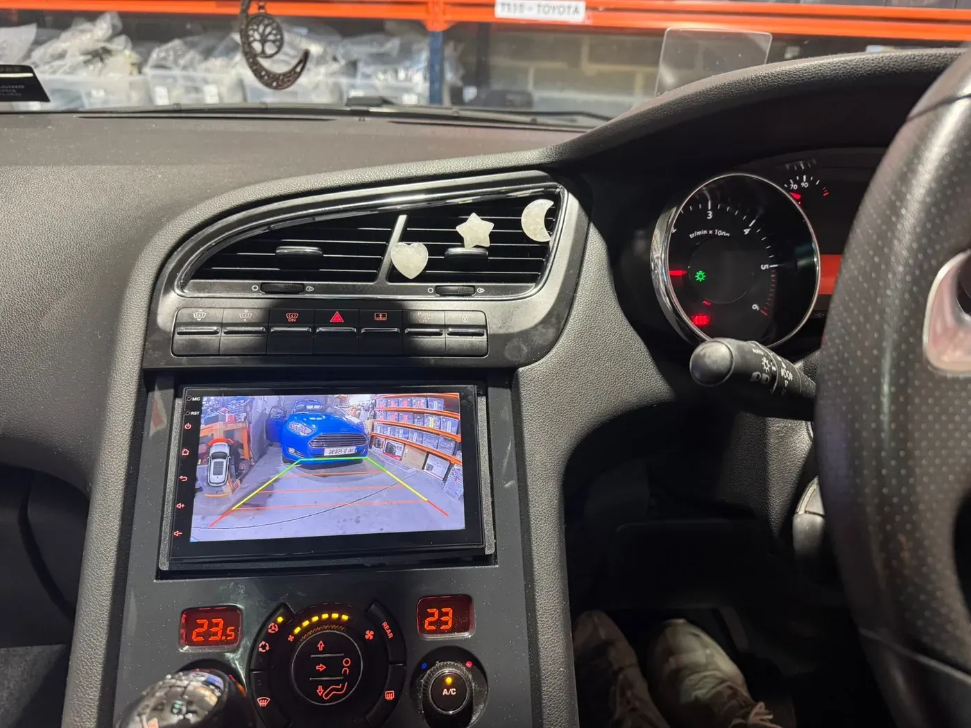 Apple CarPlay & Android Auto — Peugeot 5008 / 3008 (2016) — photo 2