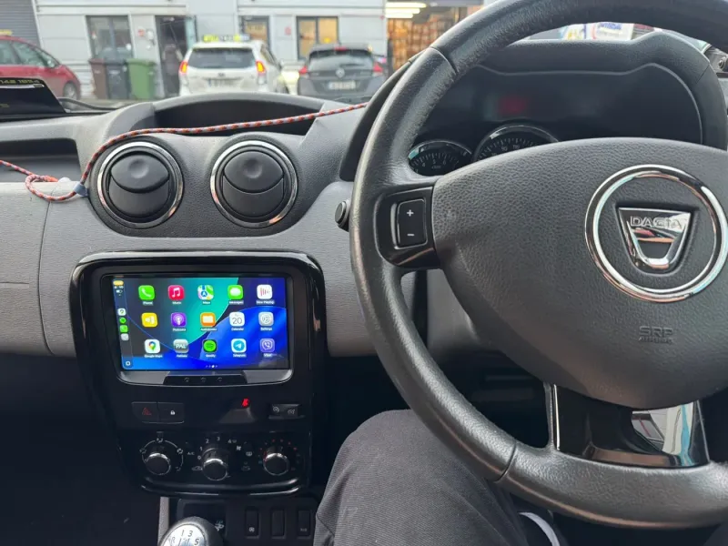 Apple CarPlay & Android Auto — Renault / Dacia Duster — photo 1
