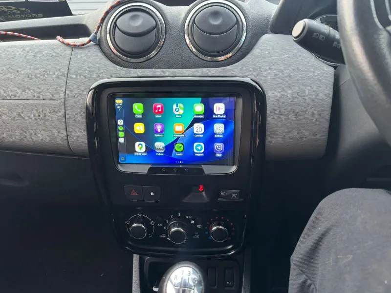 Apple CarPlay & Android Auto — Renault / Dacia Duster