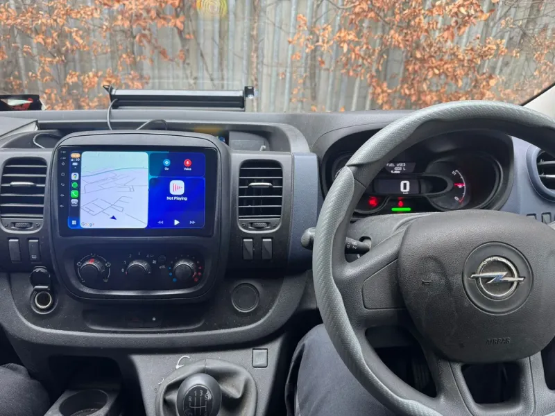 Apple CarPlay & Android Auto — Renault / Opel / Nissan Trafic / Traffic / Vivaro / Primastar — photo 2