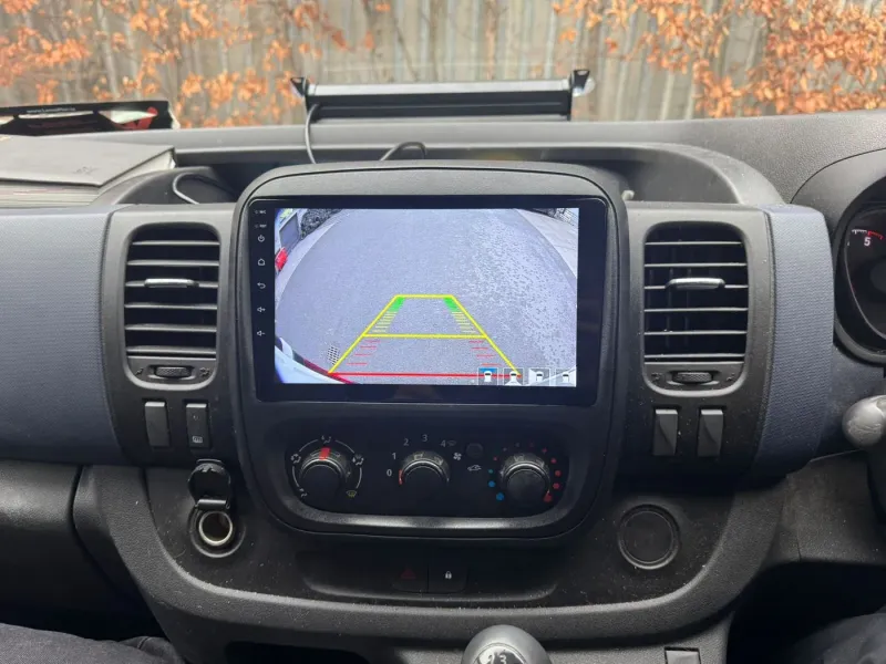 Apple CarPlay & Android Auto — Renault / Opel / Nissan Trafic / Traffic / Vivaro / Primastar — photo 3