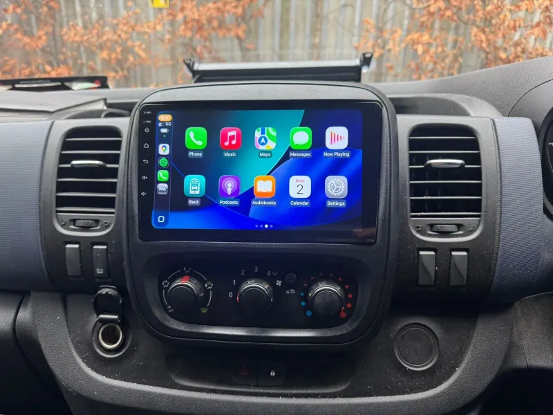 Apple CarPlay & Android Auto — Renault / Opel / Nissan Trafic / Traffic / Vivaro / Primastar