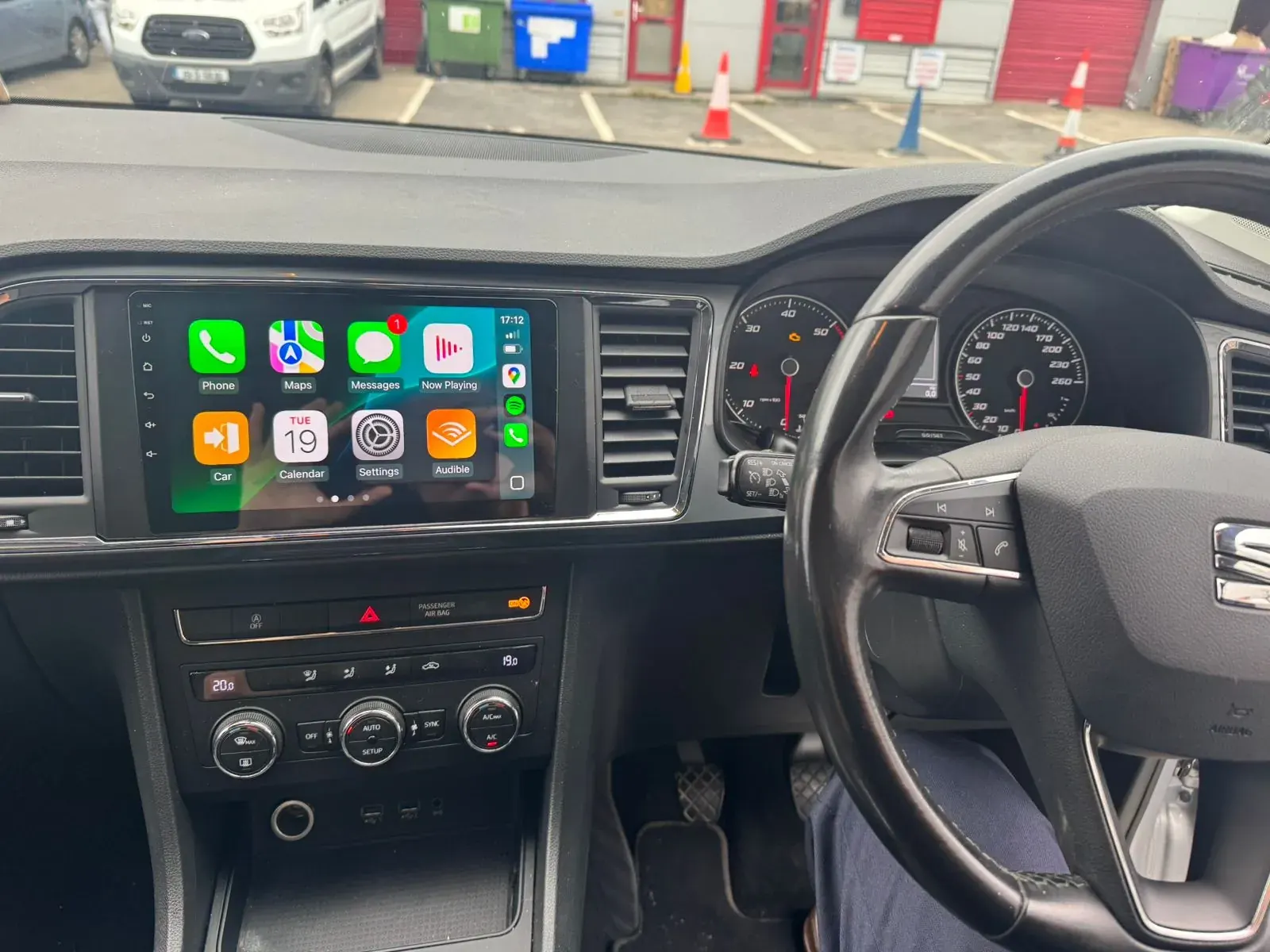 Apple CarPlay & Android Auto — Seat Ateca — after, new install
