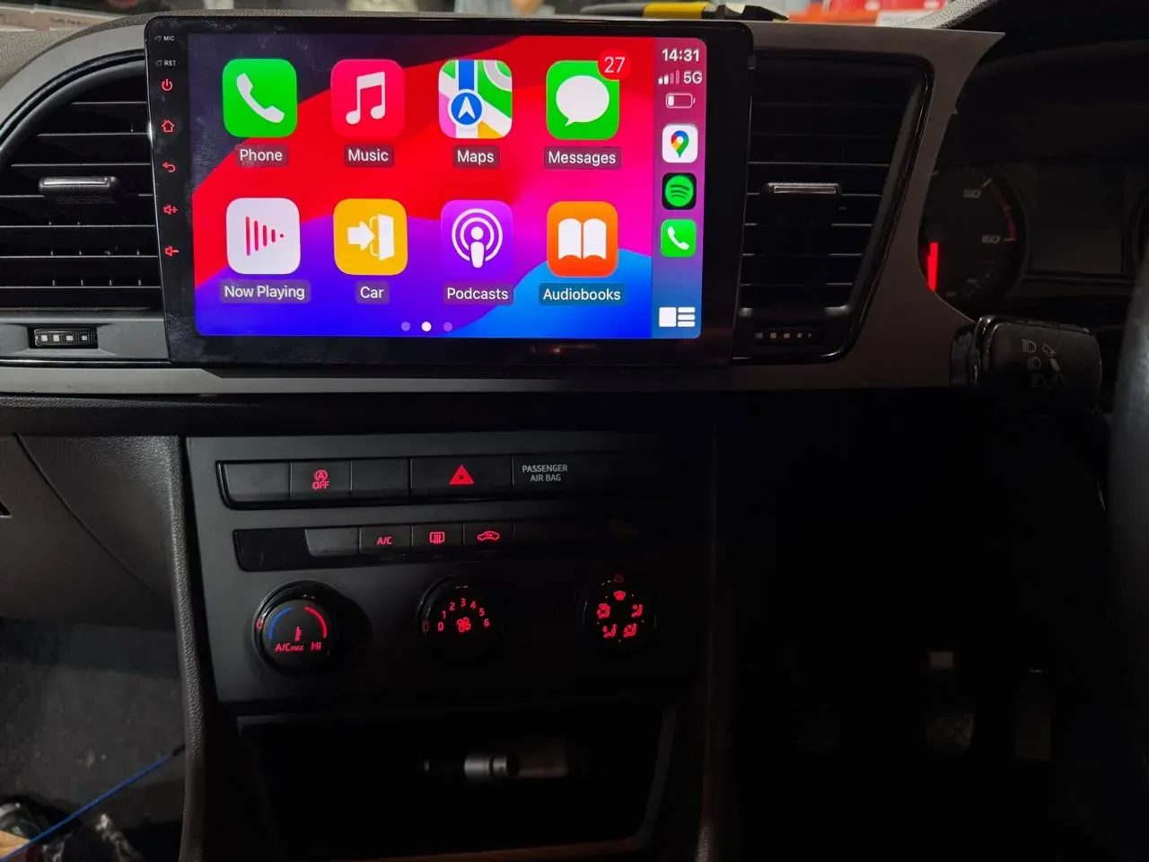 Apple CarPlay & Android Auto — Seat Leon (2014) — photo 1