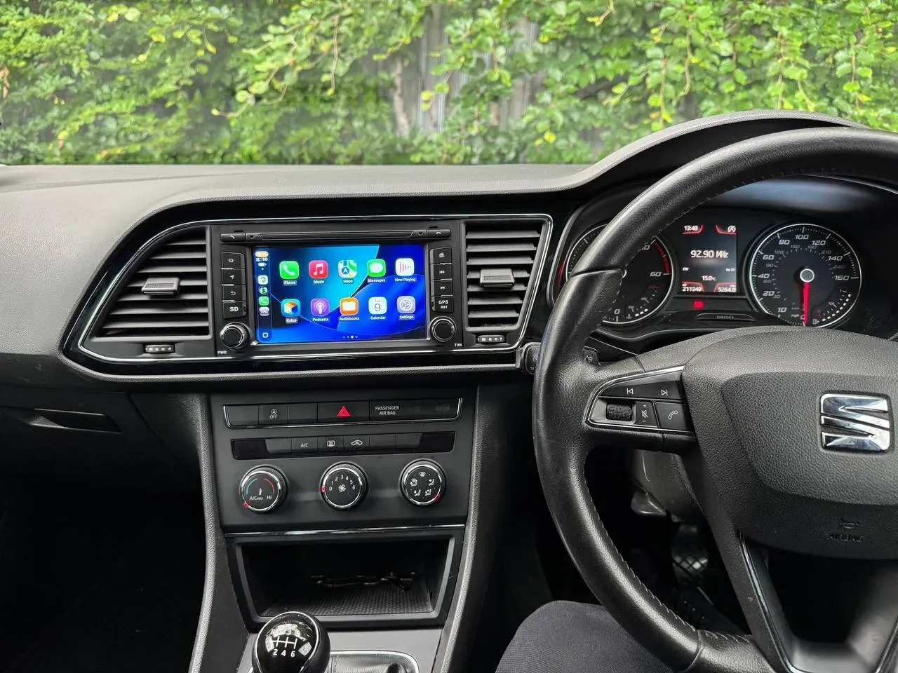 Apple CarPlay & Android Auto — Seat Leon (2014) — photo 3