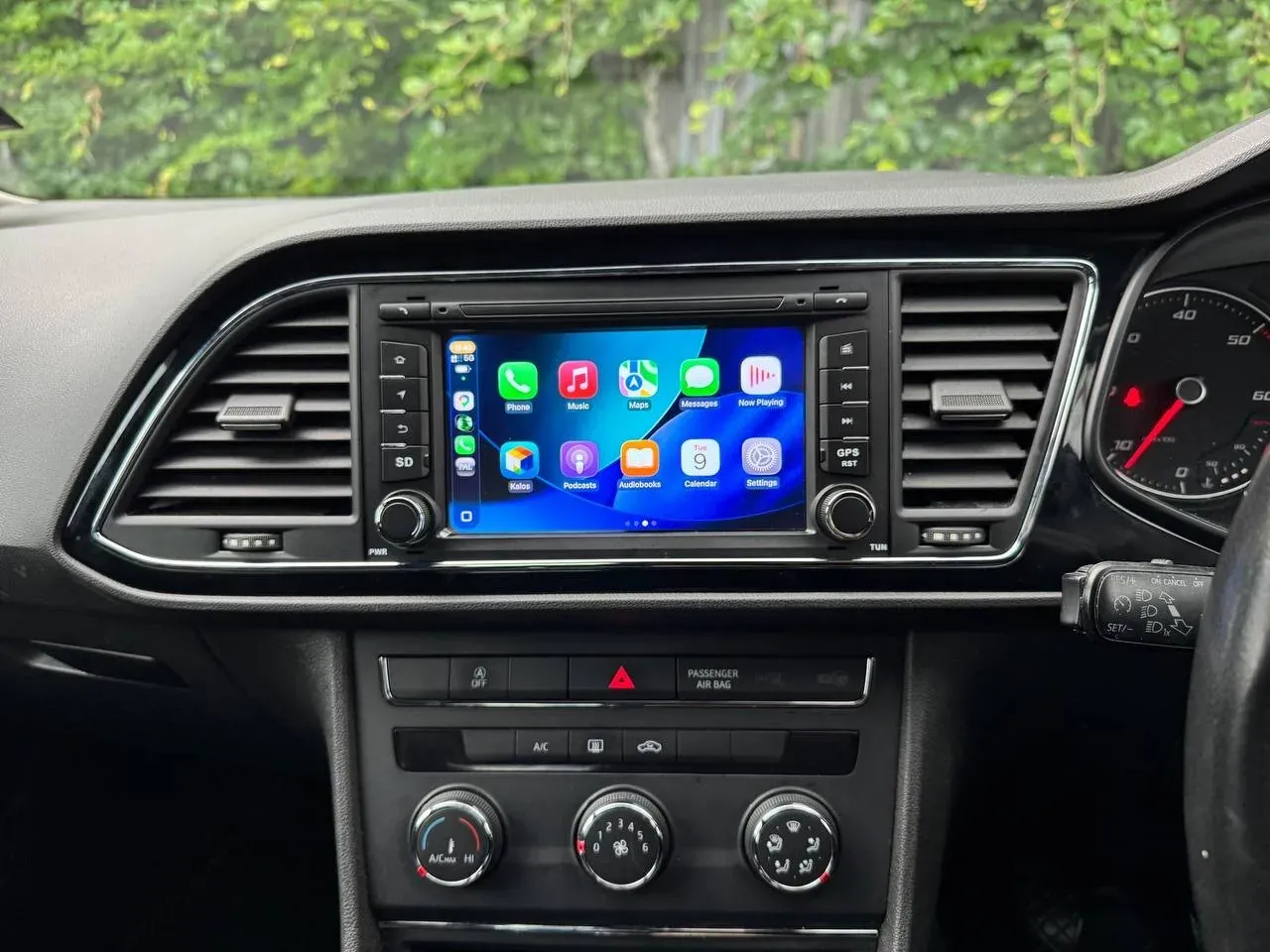 Apple CarPlay & Android Auto — Seat Leon (2014) — photo 4