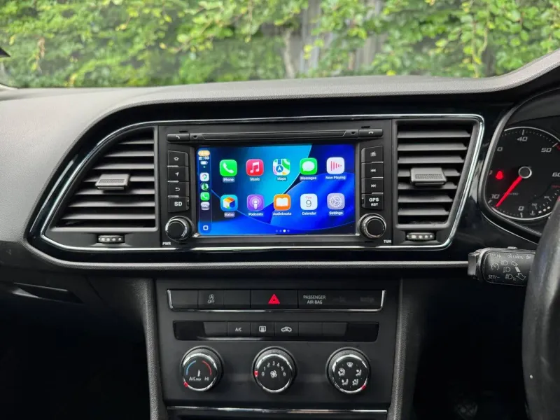 Apple CarPlay & Android Auto — Seat Leon (2014) — photo 4