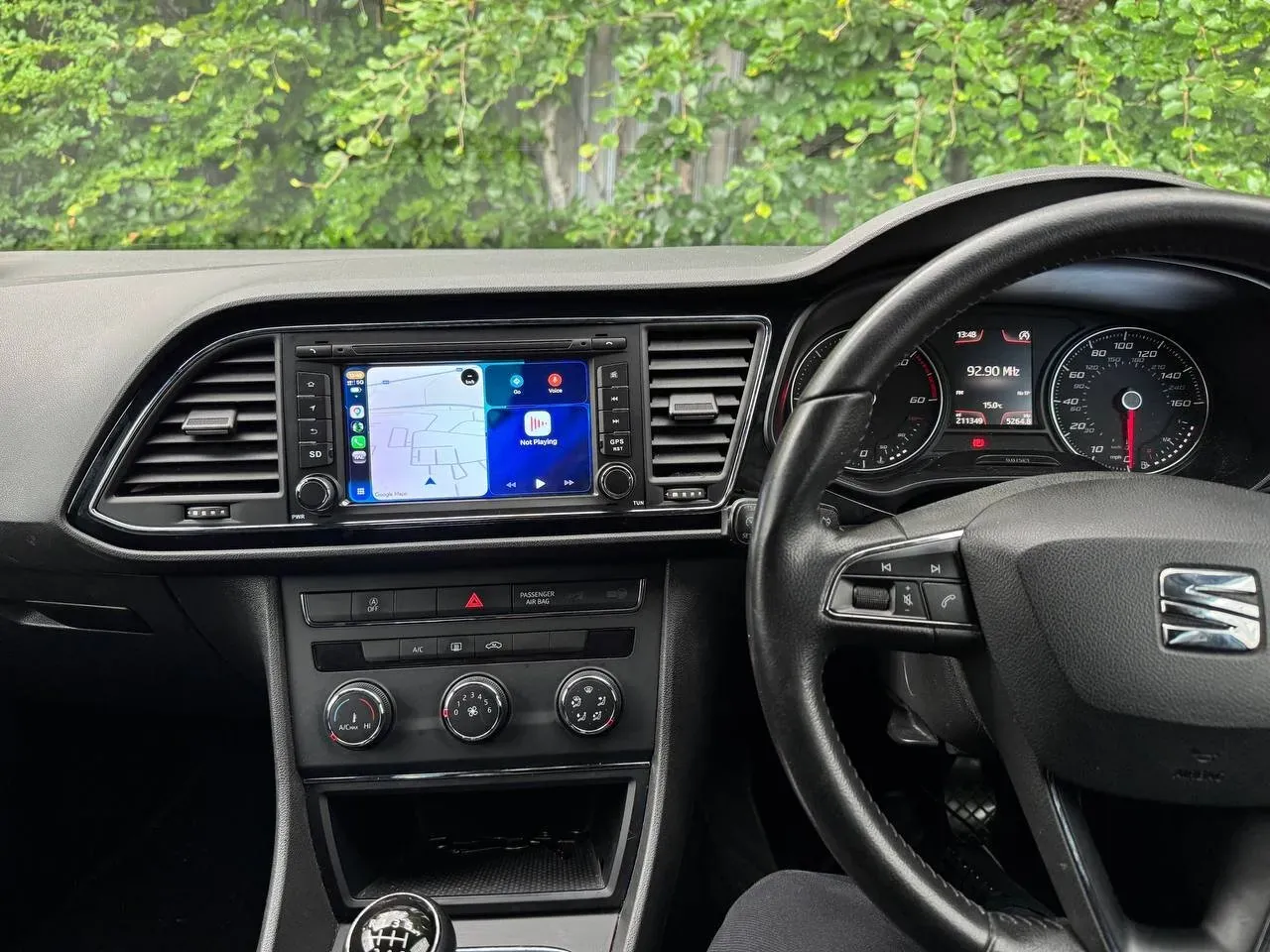 Apple CarPlay & Android Auto — Seat Leon (2014) — photo 6