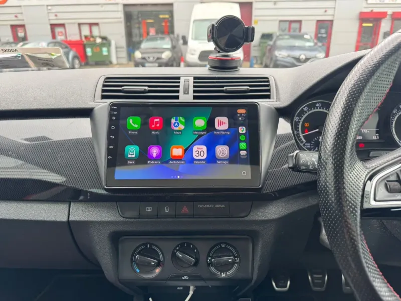 Apple CarPlay & Android Auto — Skoda Fabia — photo 1