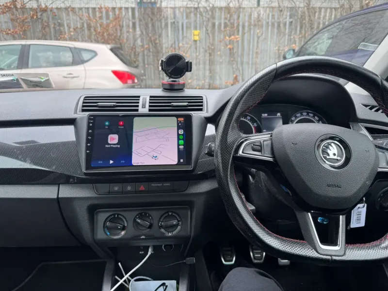 Apple CarPlay & Android Auto — Skoda Fabia — photo 3