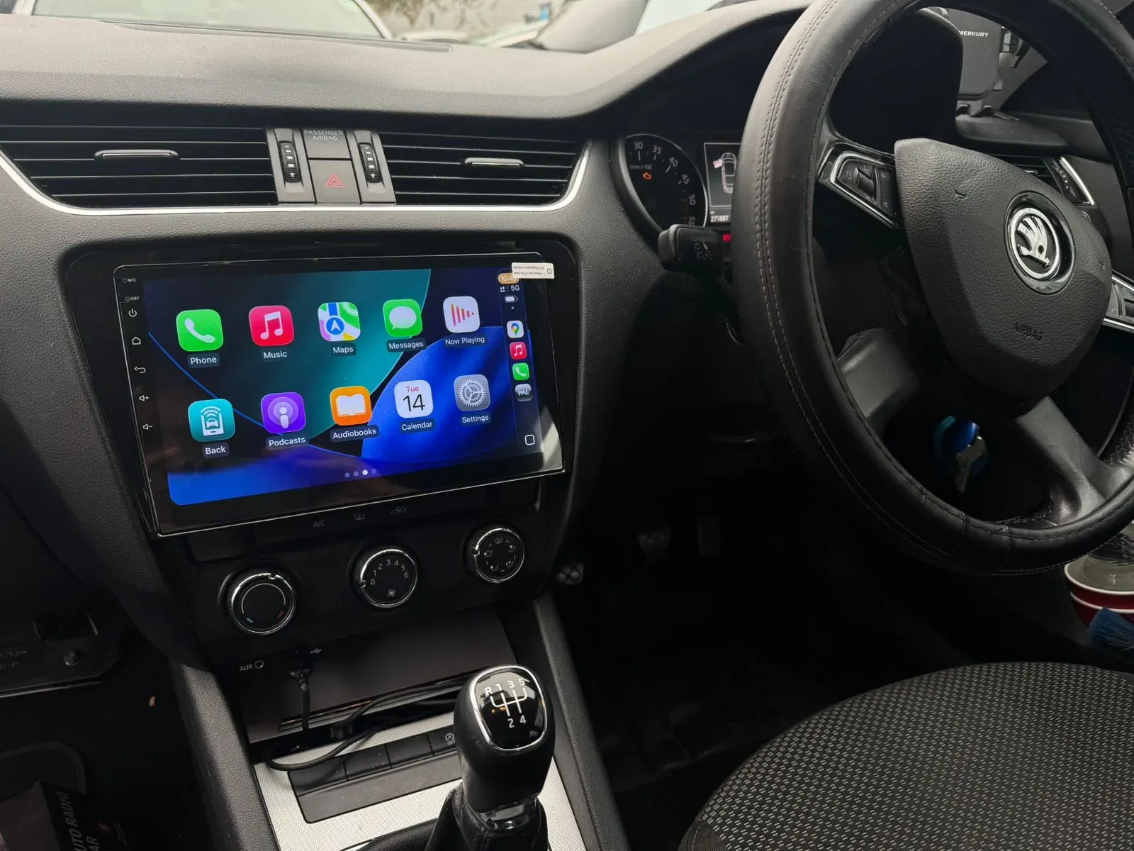 Apple CarPlay & Android Auto — Skoda Octavia