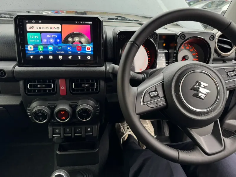 Apple CarPlay & Android Auto — Suzuki Jimny — photo 1