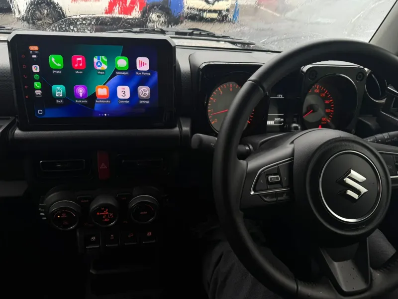 Apple CarPlay & Android Auto — Suzuki Jimny — photo 3