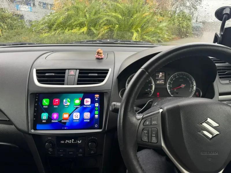 Apple CarPlay & Android Auto — Suzuki Swift — photo 1