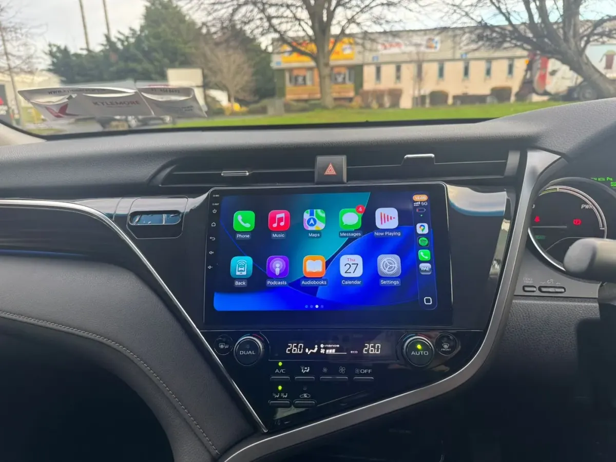 Apple CarPlay & Android Auto — Toyota Camry — before, factory system