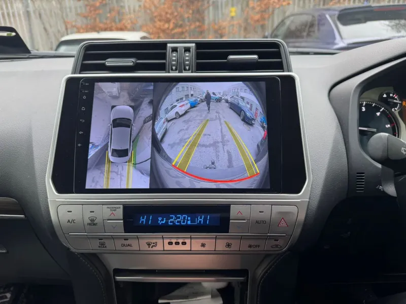 Apple CarPlay & Android Auto — Toyota Land Cruiser Prado 150 — photo 2