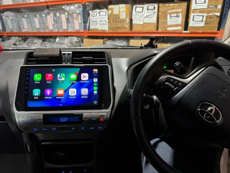 Apple CarPlay & Android Auto — Toyota Land Cruiser Prado 150 — photo 3