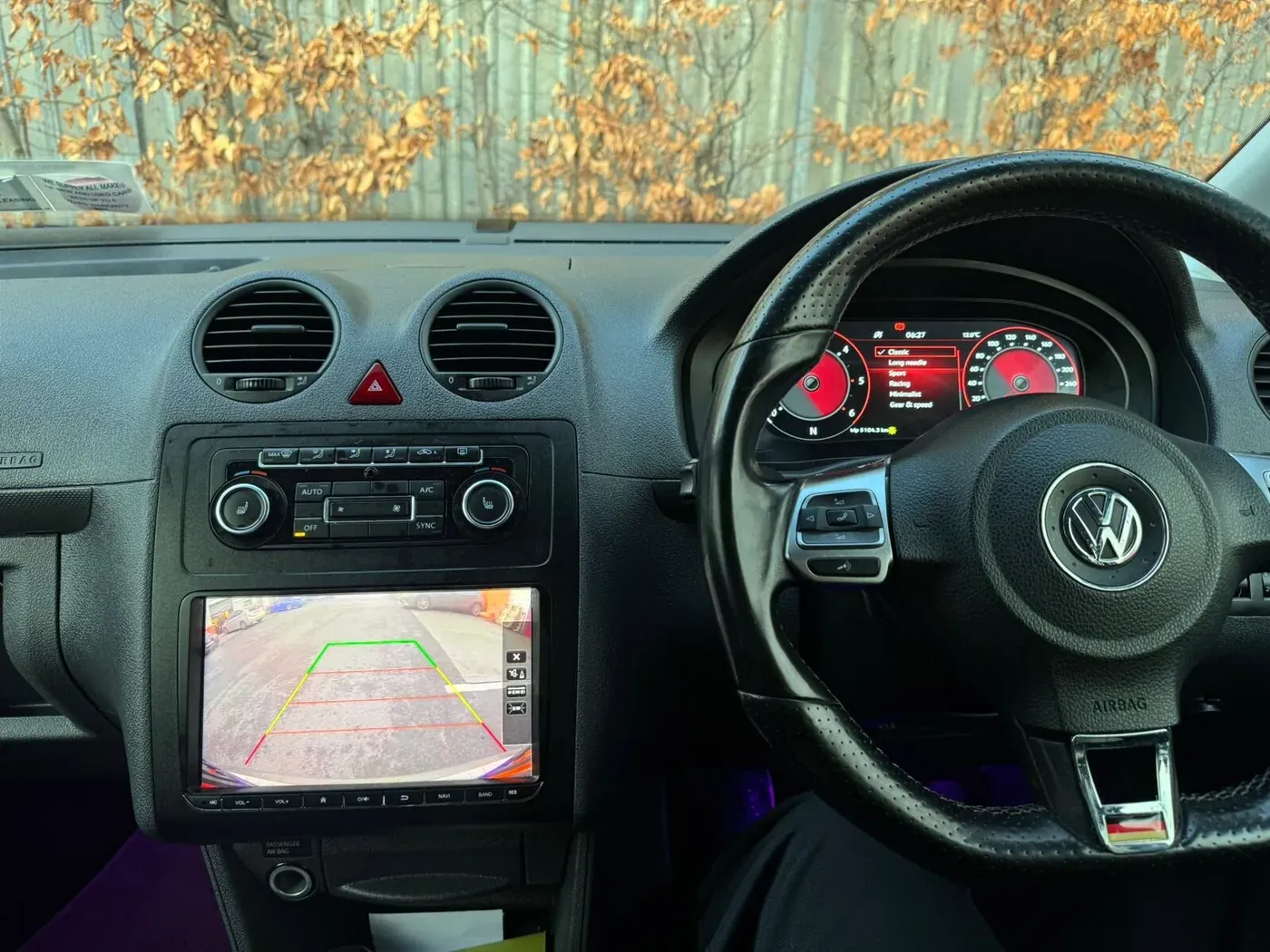 Apple CarPlay & Android Auto — Volkswagen Caddy — photo 4