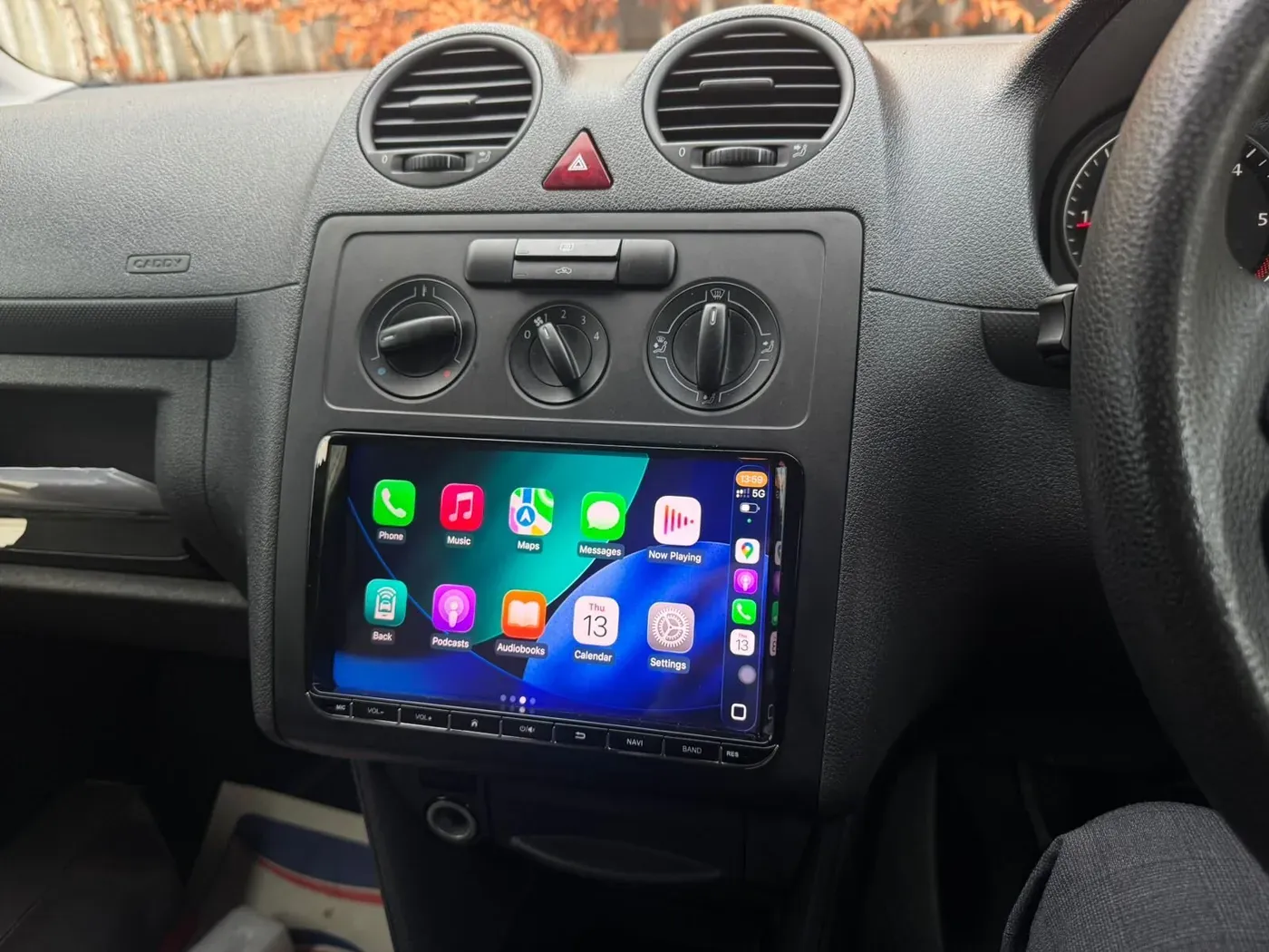 Apple CarPlay & Android Auto — Volkswagen Caddy — photo 6