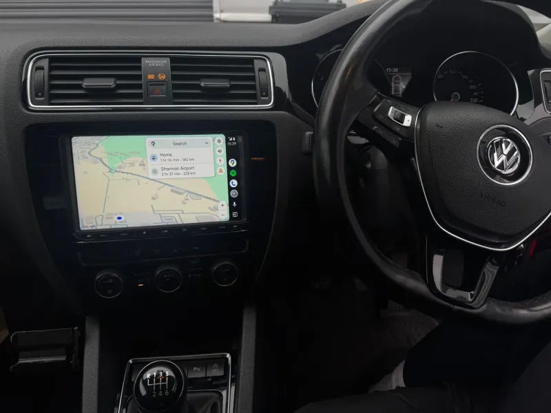 Apple CarPlay & Android Auto — Volkswagen Jetta — photo 2
