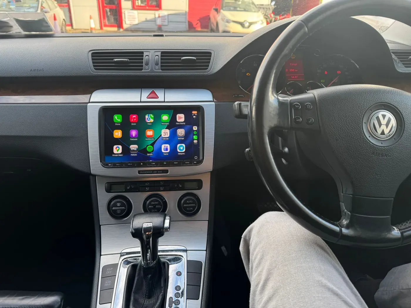 Apple CarPlay & Android Auto — Volkswagen Passat Cc — photo 2