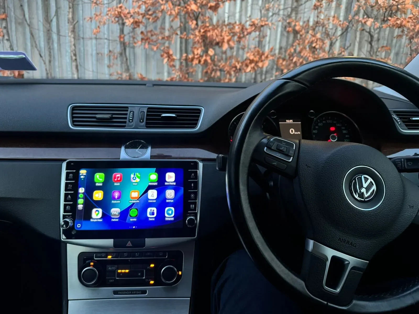 Apple CarPlay & Android Auto — Volkswagen Passat Cc