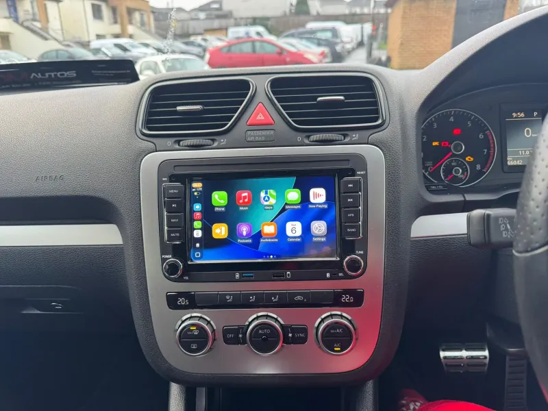 Apple CarPlay & Android Auto — Volkswagen Scirocco — photo 5