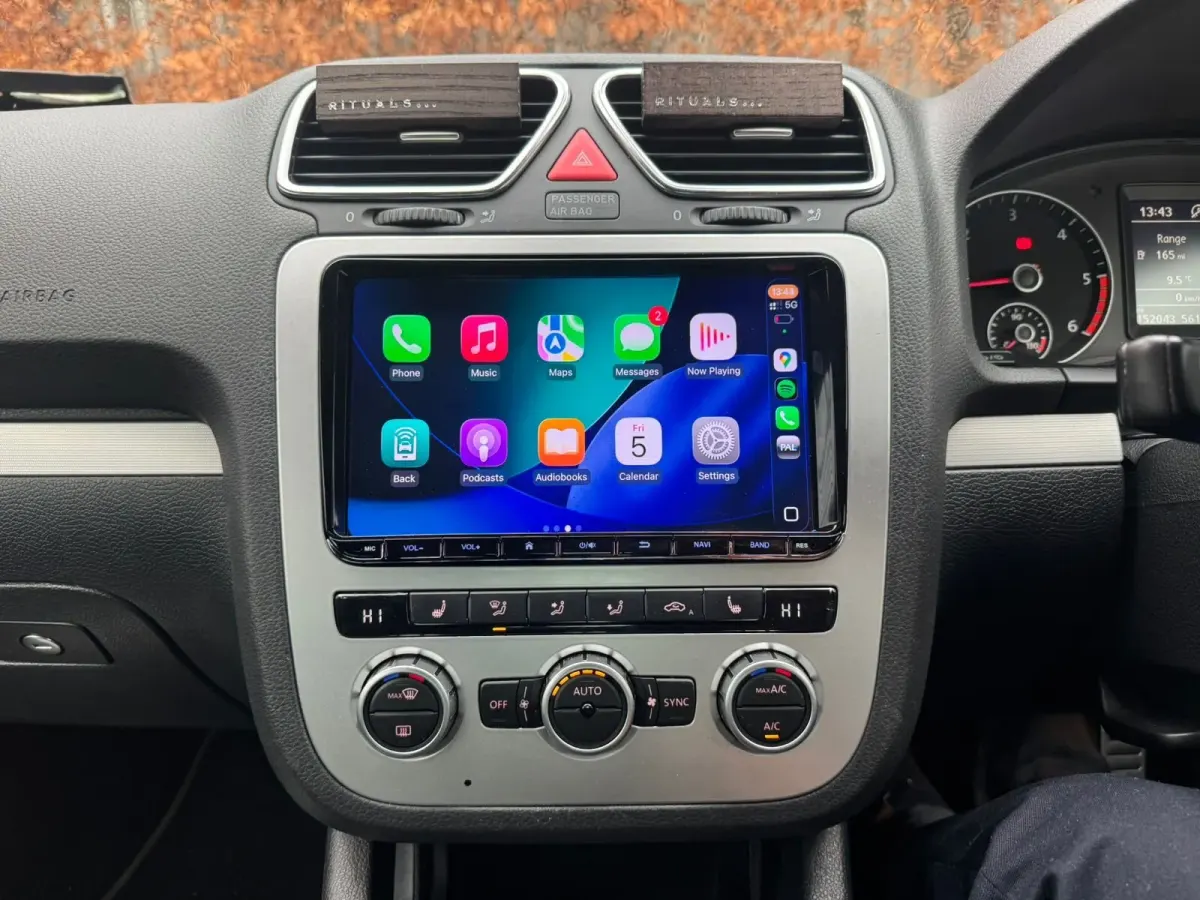 Apple CarPlay & Android Auto — Volkswagen Scirocco — after, new install
