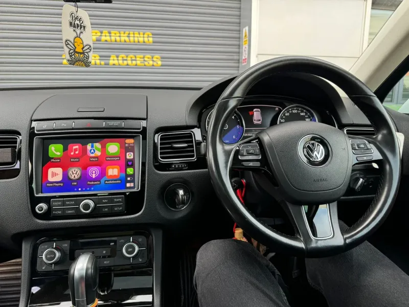 Apple CarPlay & Android Auto — Volkswagen Toureg — photo 2