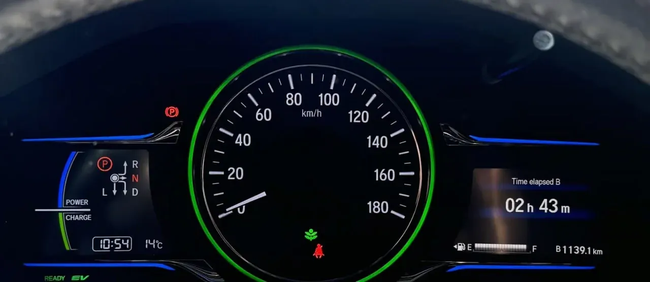 Japanese import dashboard screen before English conversion