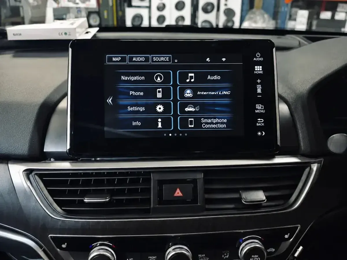 Honda Accord head unit showing English menus after conversion