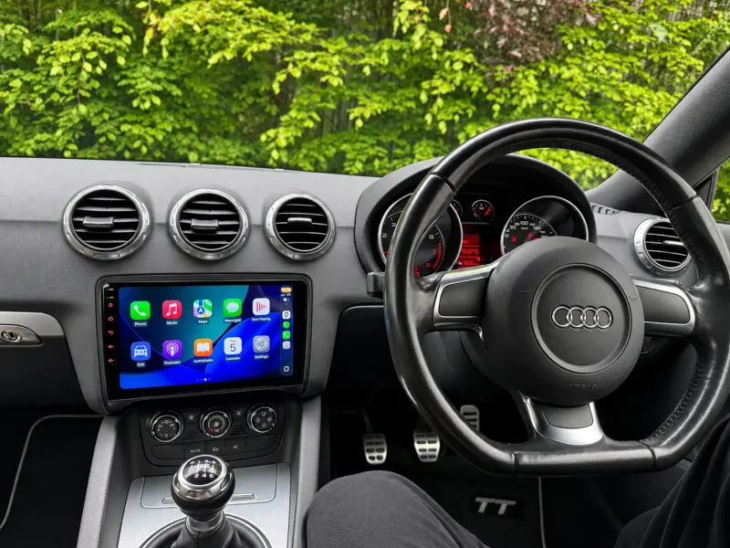 Audi TT — Apple CarPlay & Android Auto