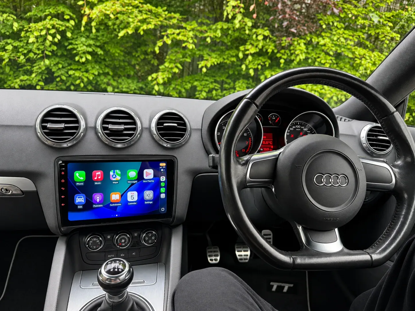 Audi TT — Apple CarPlay & Android Auto