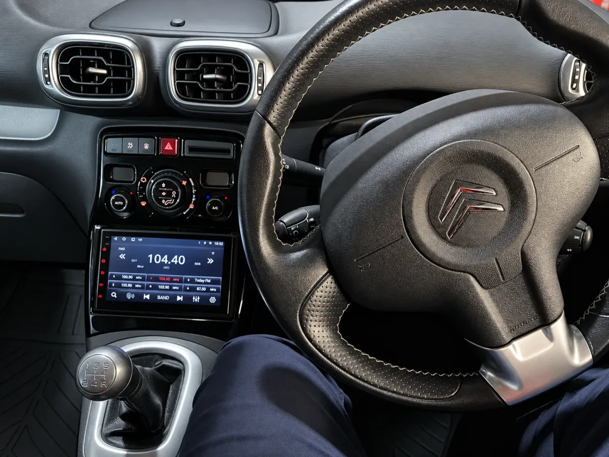 Citroën Picasso — Apple CarPlay & Android Auto