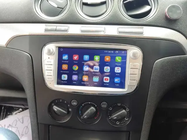 Ford Mondeo Apple CarPlay & Android Auto Radio