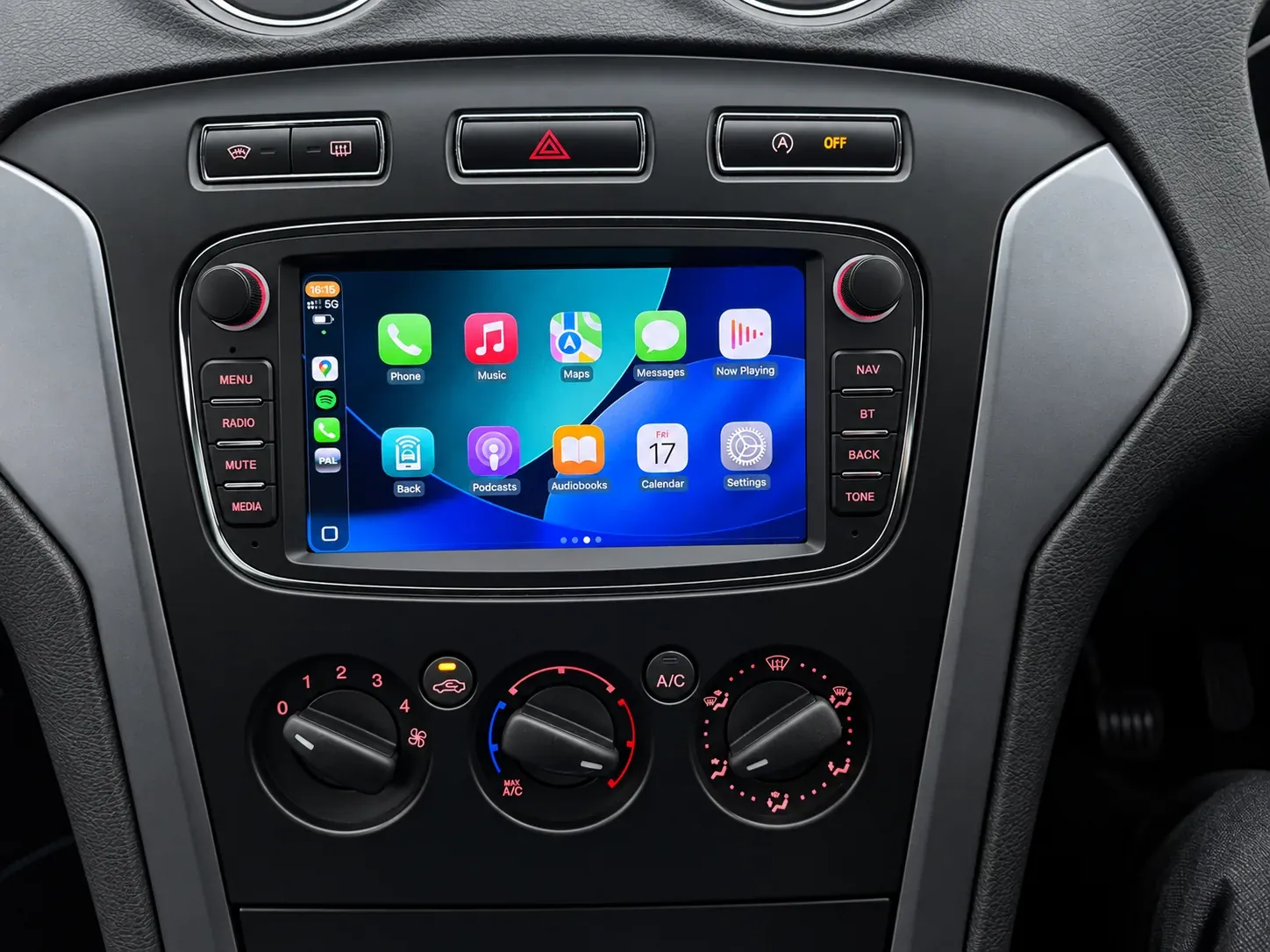 Apple CarPlay & Android Auto — Ford Mondeo — photo 1