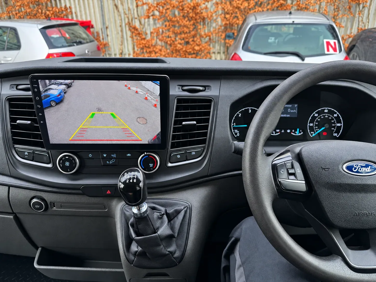 Ford Transit — Apple CarPlay & Android Auto — photo 3