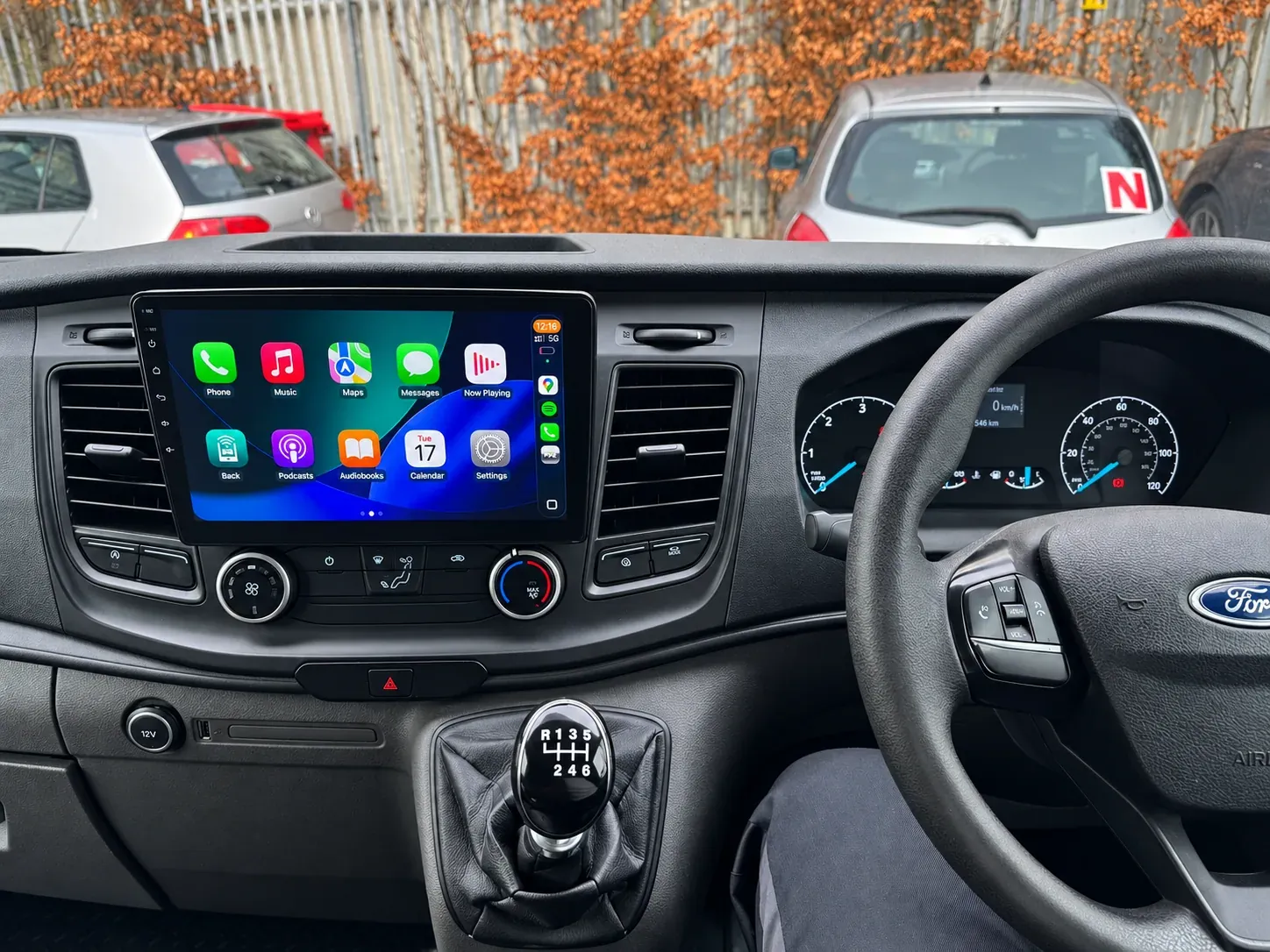 Ford Transit — Apple CarPlay & Android Auto