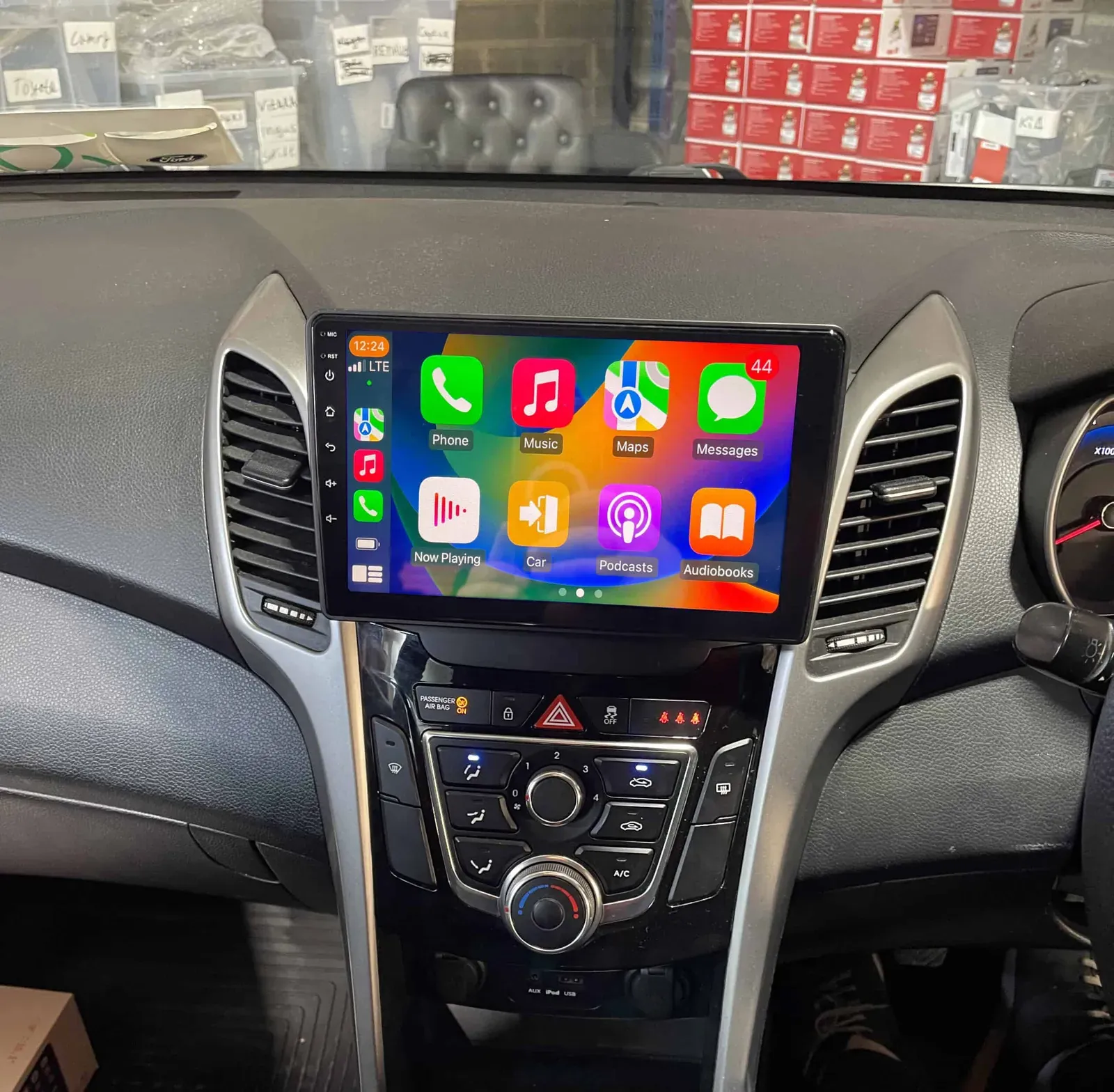 Hyundai i30 Apple CarPlay & Android Auto Radio