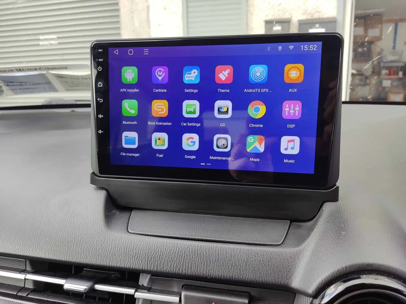 Mazda 2 (Demio) Apple CarPlay & Android Auto Radio
