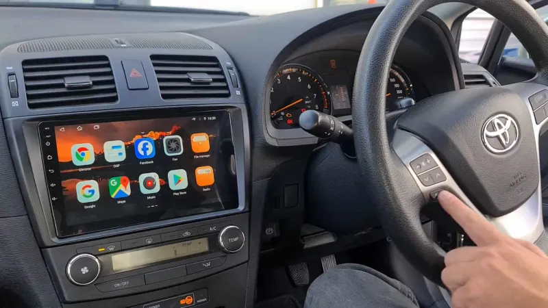 Wireless Apple CarPlay Retrofit — Toyota Avensis