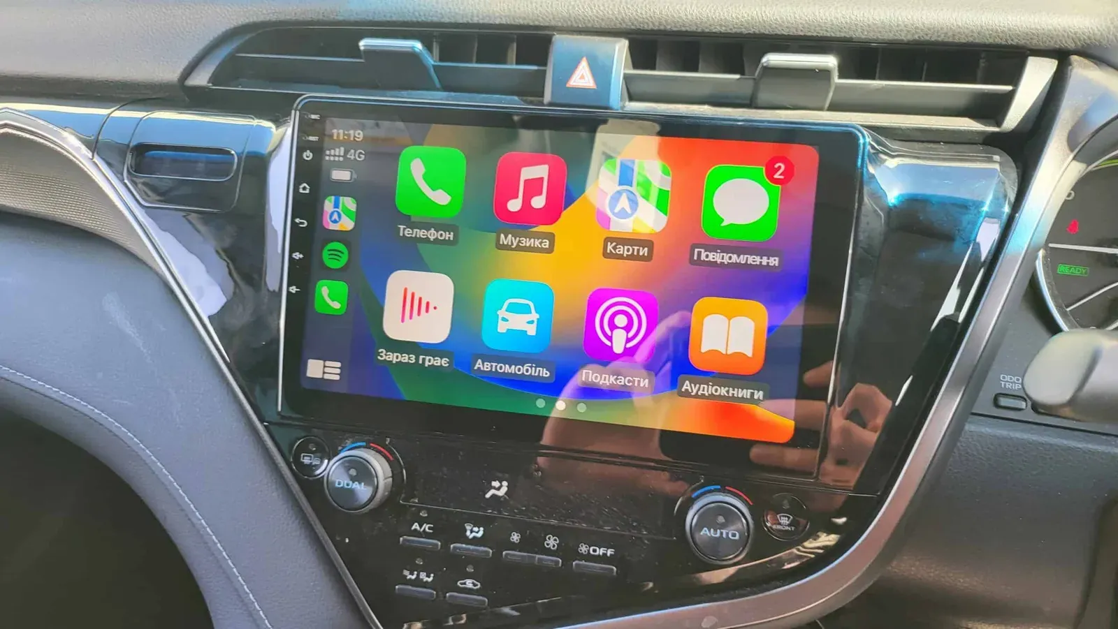 Toyota Camry Apple CarPlay & Android Auto Radio